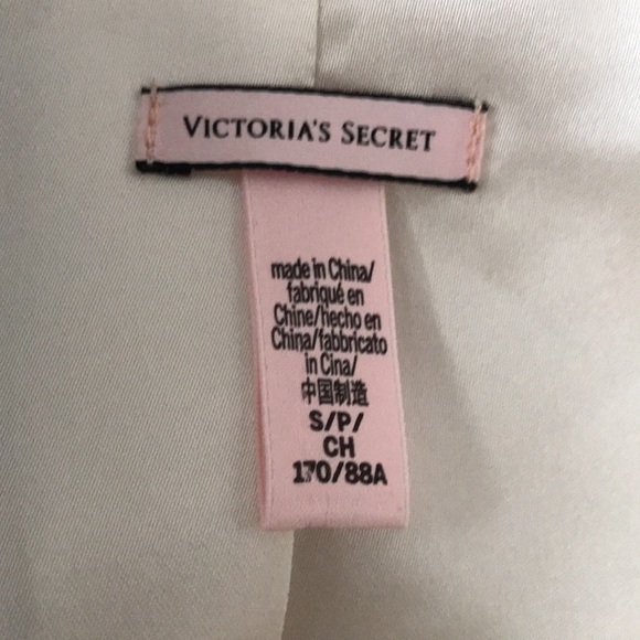 NWOT Victoria's Secret Sherpa Denim Style Jacket Size Small - Picture 5 of 11